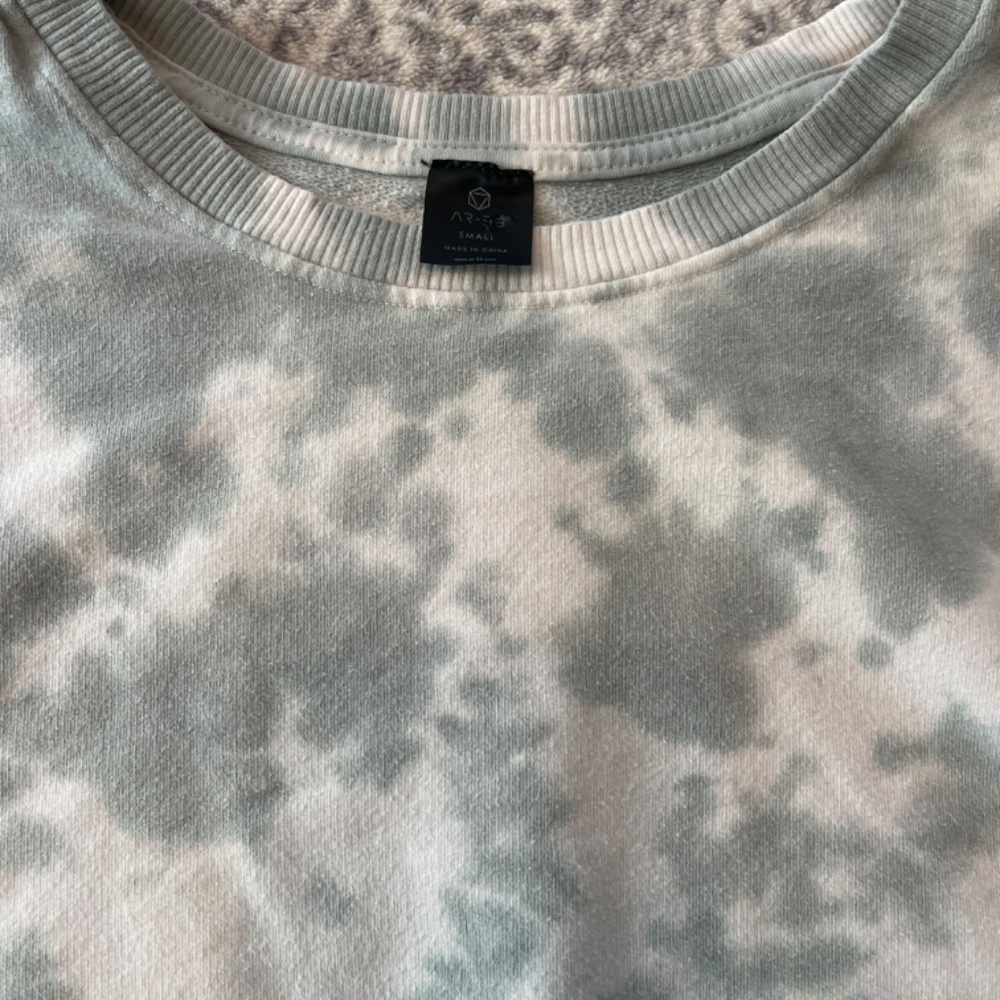 Sold‼️ AR-33 Sweatshirt - Picture 6 of 7